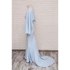 Платье голубое со шлейфом с декольте